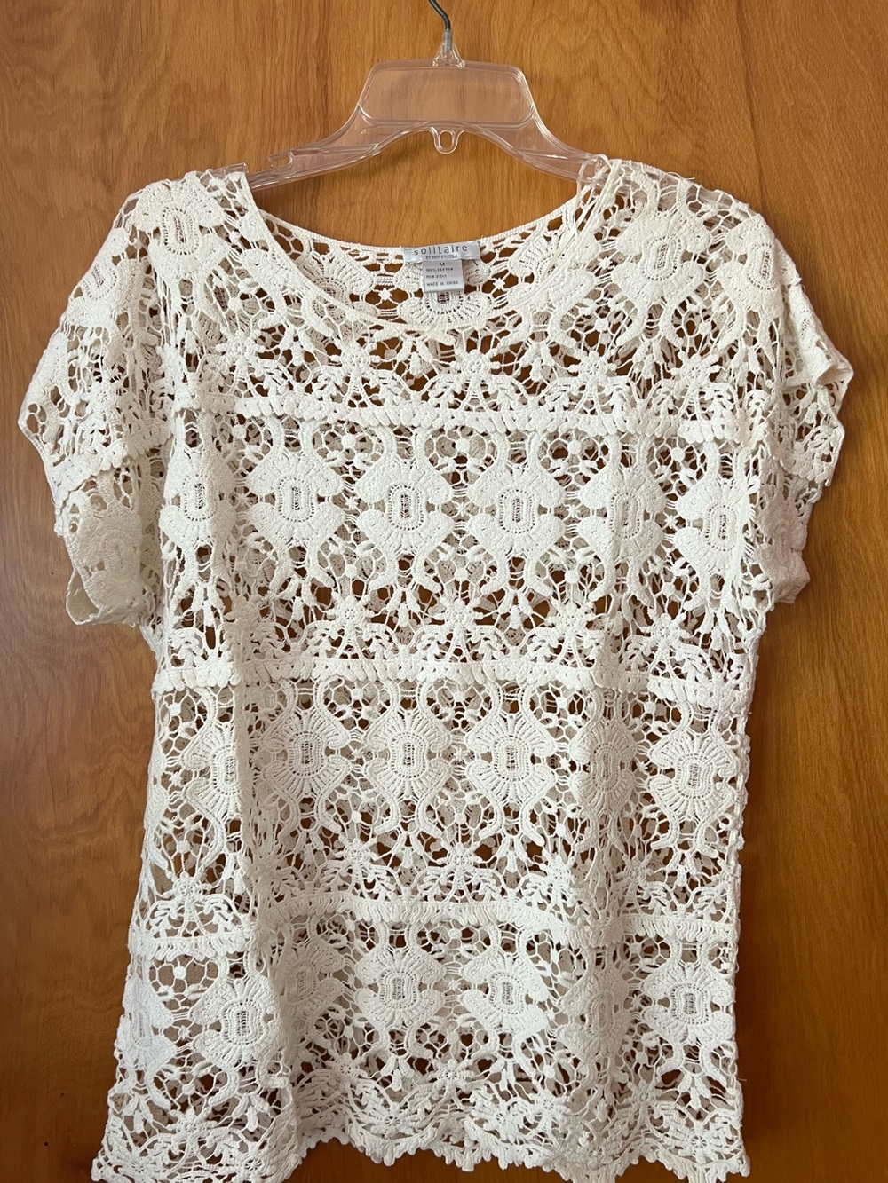 Like new Solitaire short sleeve crocheted lacy top
